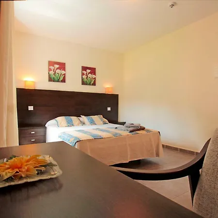Hotel Balneario Banos Del Robledillo